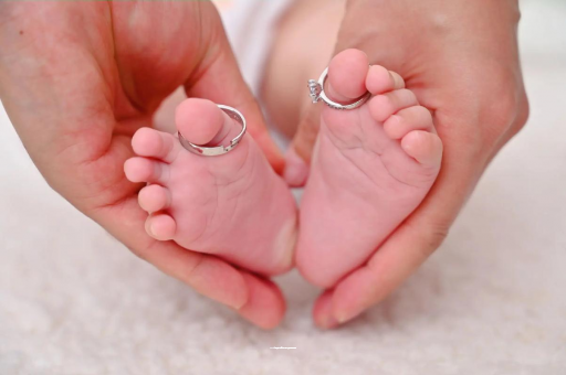 安达宝宝睡觉头上都是汗 安达宝宝睡觉头上都是汗